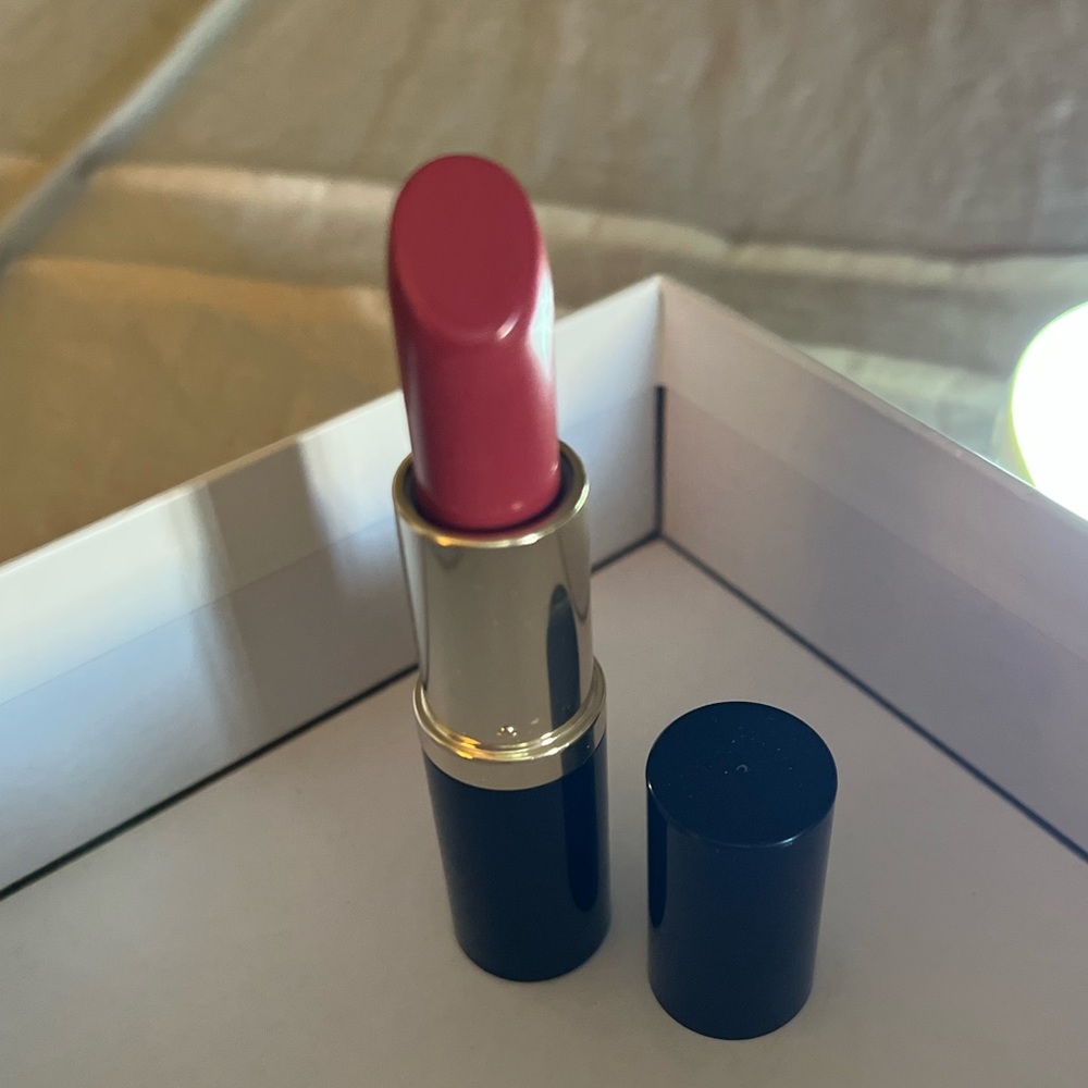 Estée Lauder Pure Color Envy lipstick